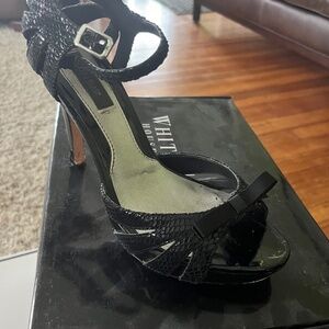 White House black market pumps